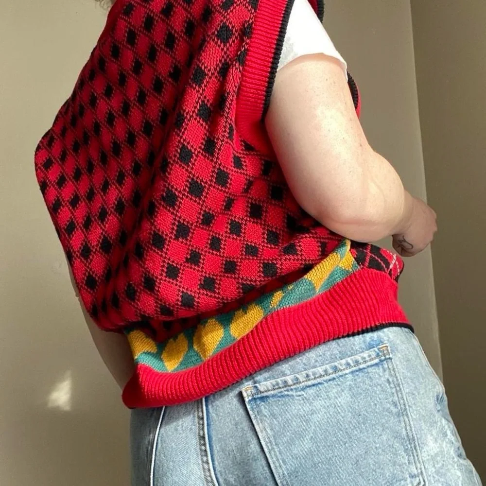 Vintage red argyle puppy dog knit vest